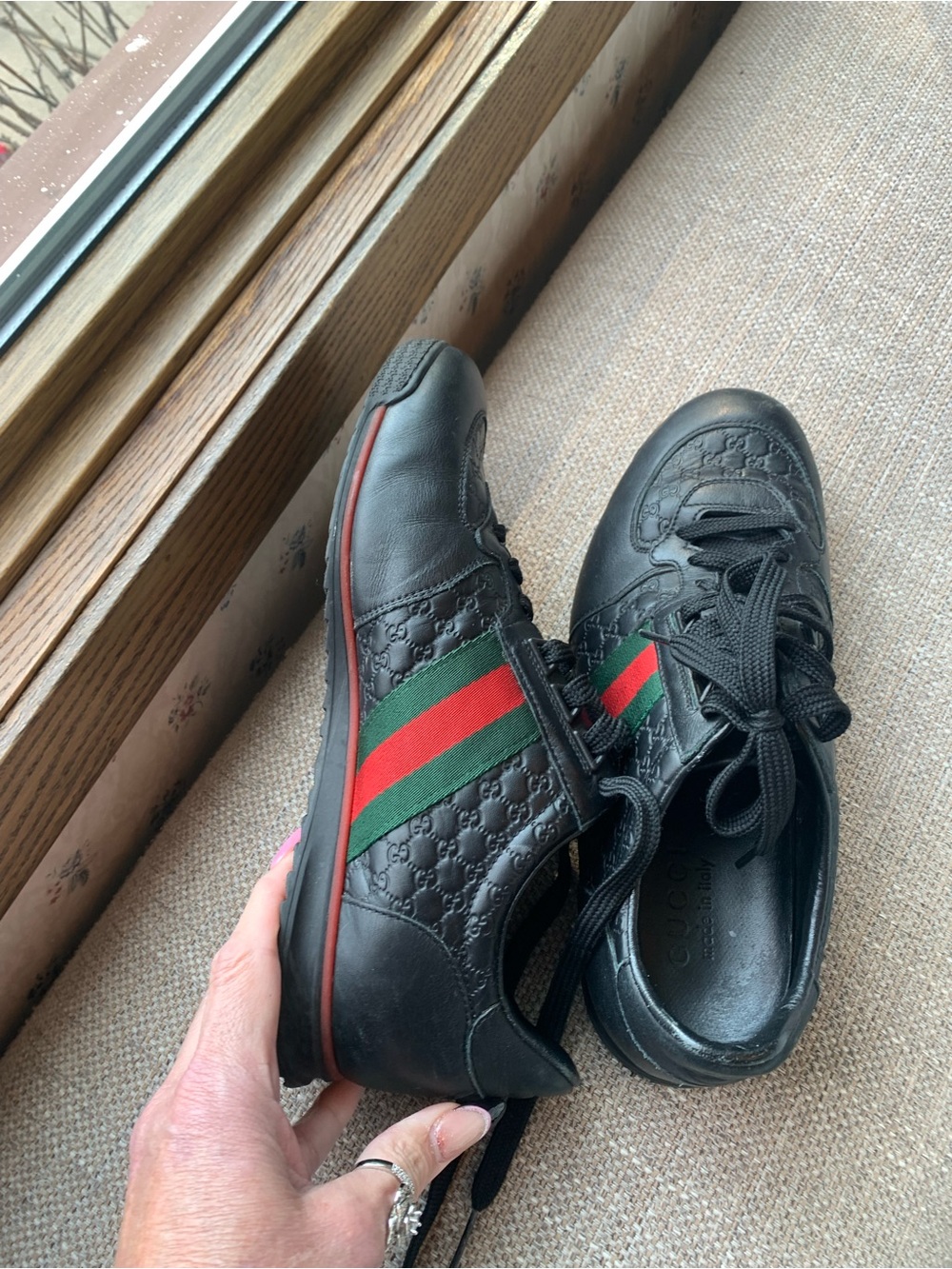 Gucci Black Leather Men’s Sneakers with Green & Red Stripe 8.5 - Picture 8 of 11